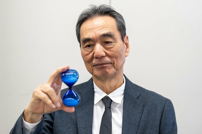 長塚京三　撮影／三浦龍司（2/4）