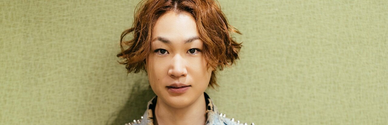 高橋和也とRockon Social Clubでリズム隊、青山英樹が語る｢プツンと音を立てて切れた｣挫折と再会、「リズム感が養われていたのかも｣山下達郎も敬愛した名ドラマーの父から受け継いだもの}