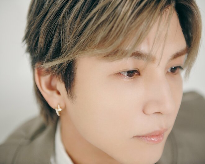 岩田剛典　撮影／北浦敦子　ヘアメイク／下川真矢　スタイリスト／渡辺康裕（5/7）