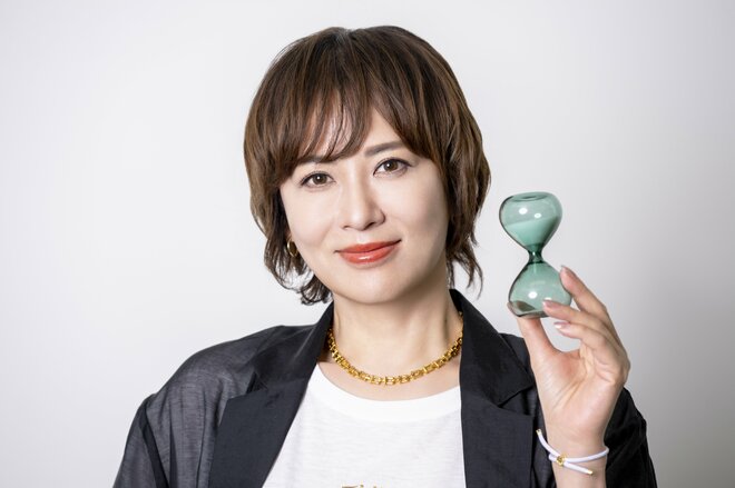 鈴木砂羽　撮影／三浦龍司（5/8）