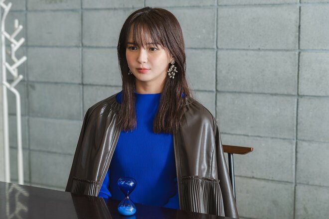 多部未華子　撮影／有坂政晴　ヘアメイク／中西樹里　スタイリスト／岡村春輝（FJYM inc.）（7/7）