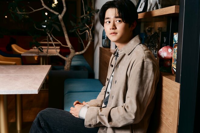 鈴鹿央士　撮影／松島豊　 ヘアメイク／宮本愛（yosine.）  スタイリスト／朝倉豊（3/10）