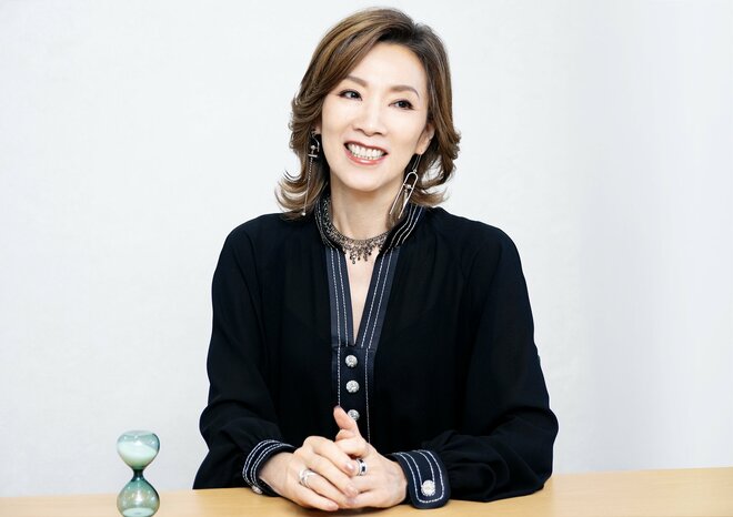 真琴つばさ　撮影／松野葉子（2/10）