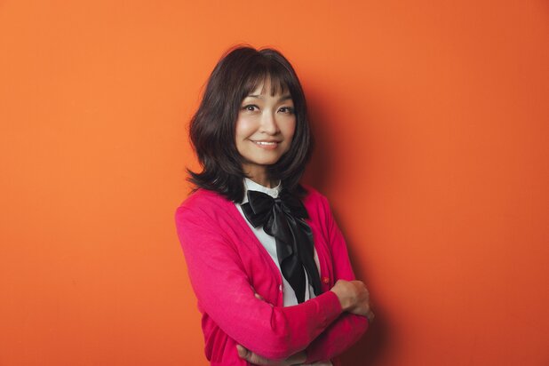 石川ひとみ『まちぶせ』大ヒットから45年…加齢の変化を受け入れ透明感ある歌声を保つための日々のケア}
