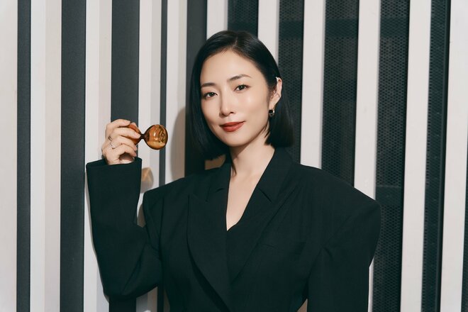 MEGUMI　撮影／松島豊（10/10）