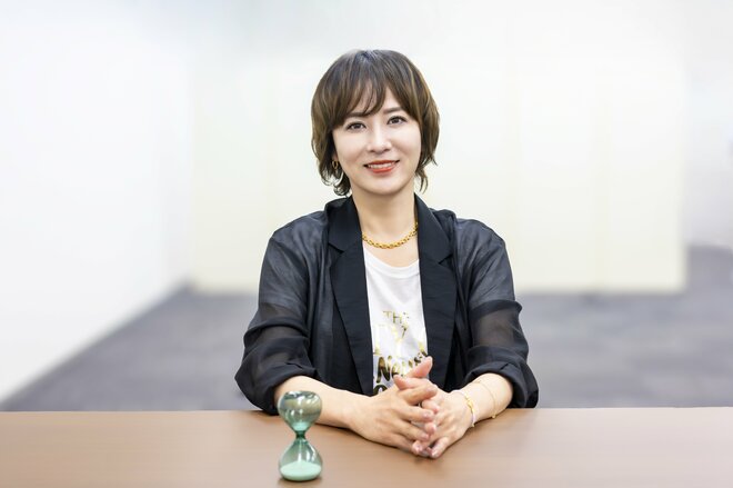 鈴木砂羽　撮影／三浦龍司（1/8）