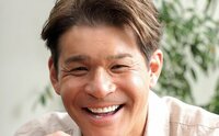 俳優の照英が出版した子育てエッセイに込めた想い…男は泣くなの時代から父親の育児参加が当たり前の時代へ