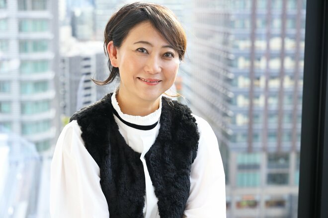 友近　撮影／河村正和（4/10）