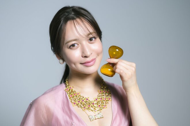 野崎萌香　撮影／冨田望（7/10）