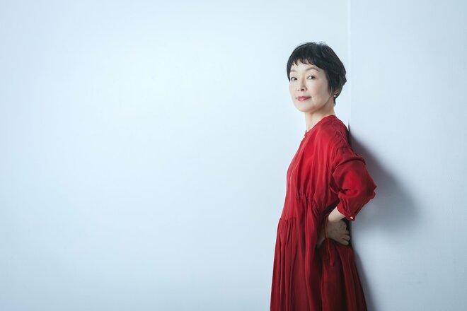 小林聡美　撮影／有坂政晴　ヘアメイク／磯嶋メグミ　スタイリスト／藤谷のりこ（10/10）