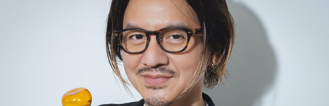 岡本健一、謎に包まれたプライベートは「もう、ずっとロックではない生活」健康的な私生活は“肉と野菜をちゃんと食べる”}