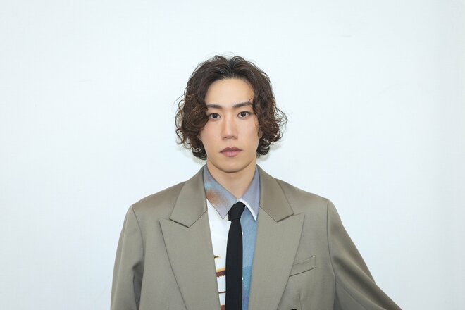 早乙女太一　撮影／有坂政晴　ヘアメイク／Aya Iwasawa　スタイリスト／TAKAFUMI YAO（10/10）