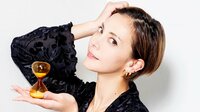 土屋アンナ「大事な友達」はさかなクン「頭がいいし裏がない」 SNS社会で疲弊する若者に贈る「逃げるのは格好悪くない」の意味