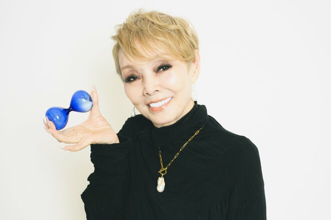 研ナオコ　撮影／冨田望　ヘアメイク／堀ちほ（6/13）