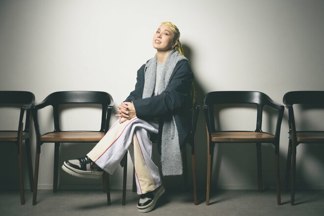 AI　撮影／冨田望　ヘアメイク／小野明美　スタイリスト／後藤則子（4/10）