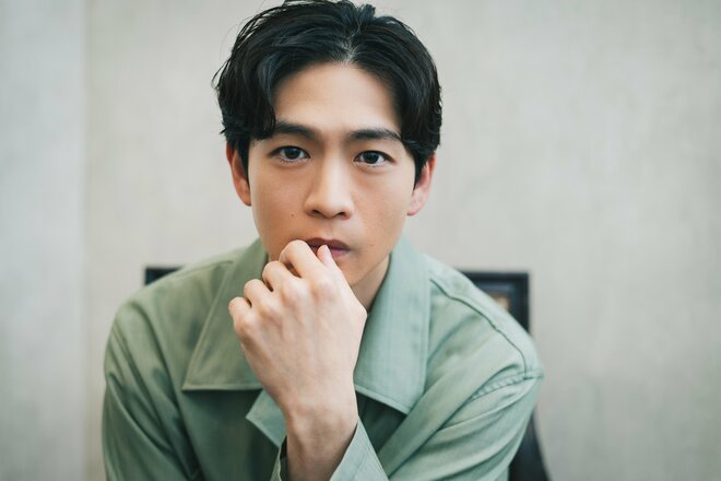 松下洸平　撮影／有坂政晴（3/10）