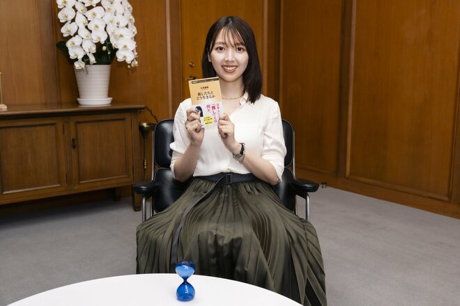 三宅香帆　撮影／三浦龍司（5/10）