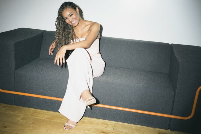 Crystal Kay　撮影／冨田望（1/8）