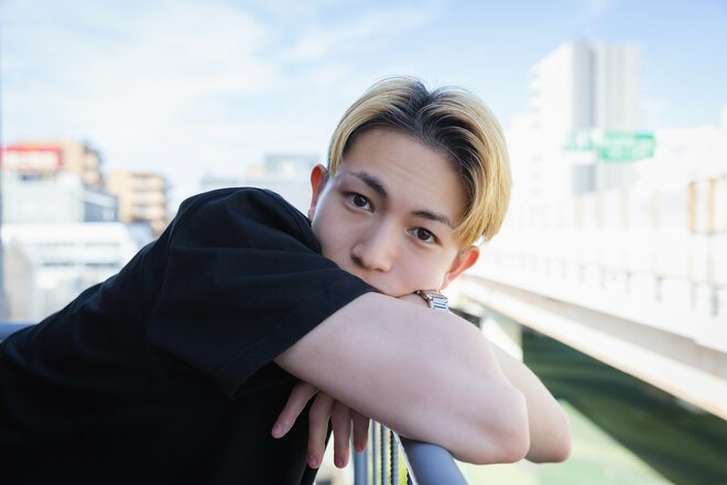 綱啓永　撮影／有坂政晴（3/10）