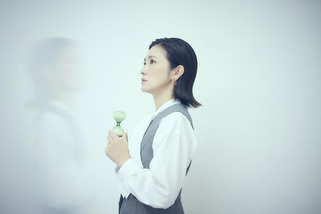 星野真里　撮影／笹原清明　ヘアメイク／佐々木篤　スタイリスト／ヨシノ（4/5）