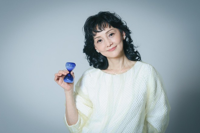 南果歩　撮影／有坂政晴　ヘアメイク／黒田啓蔵（K-Three）　スタイリスト／坂本久仁子（6/10）