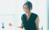 俳優・真木よう子の「THE CHANGE」少女時代の“トラウマ”と人生を変えた「一発でキメられた」“衝撃の体験”とは?