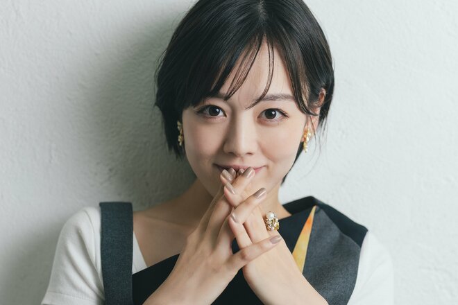 伊原六花　撮影／有坂政晴　ヘアメイク／瀧川里穂　スタイリスト／矢部うらら（4/10）