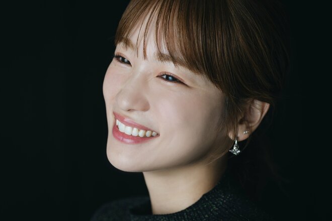 川栄李奈　撮影／有坂政晴（2/10）