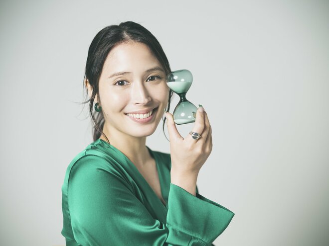 広瀬アリス　撮影／冨田望　ヘアメイク／面下伸一（FACCIA） スタイリング／沢田結衣（UM）（9/10）