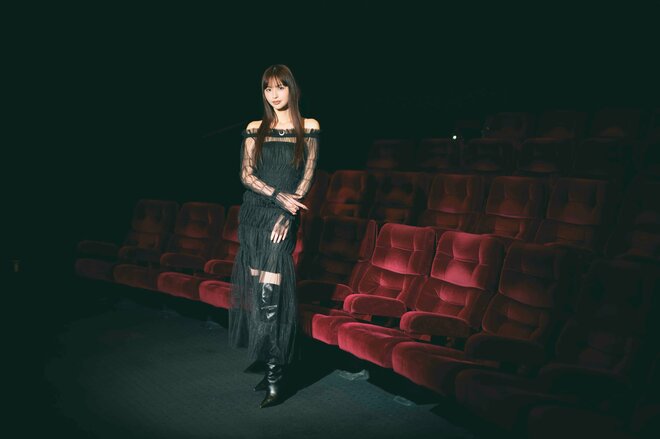 鈴木えみ　撮影／冨田望（3/10）