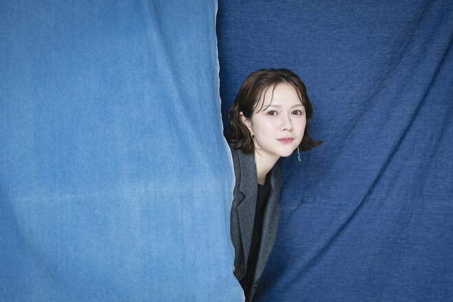 村重杏奈　撮影／有坂政晴（13/14）