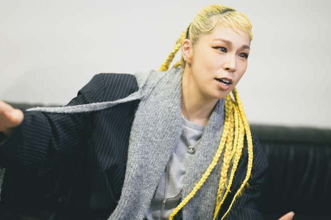 AI　撮影／冨田望　ヘアメイク／小野明美　スタイリスト／後藤則子（3/10）