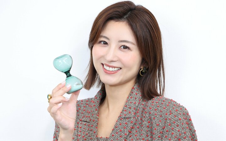 ｢衣装を5ポーズ。朝起きて…｣宇賀なつみが大好きなホテルで撮影した旅の1日グラビア、『池上彰のそうだったのか!!』MCが実践する｢3週間働いて1週間は旅｣の生活 