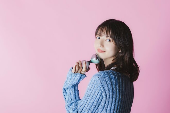 齋藤飛鳥　撮影／有坂政晴　ヘアメイク／猪股真衣子（TRON）　スタイリスト／市野沢祐大（TEN10）（7/9）