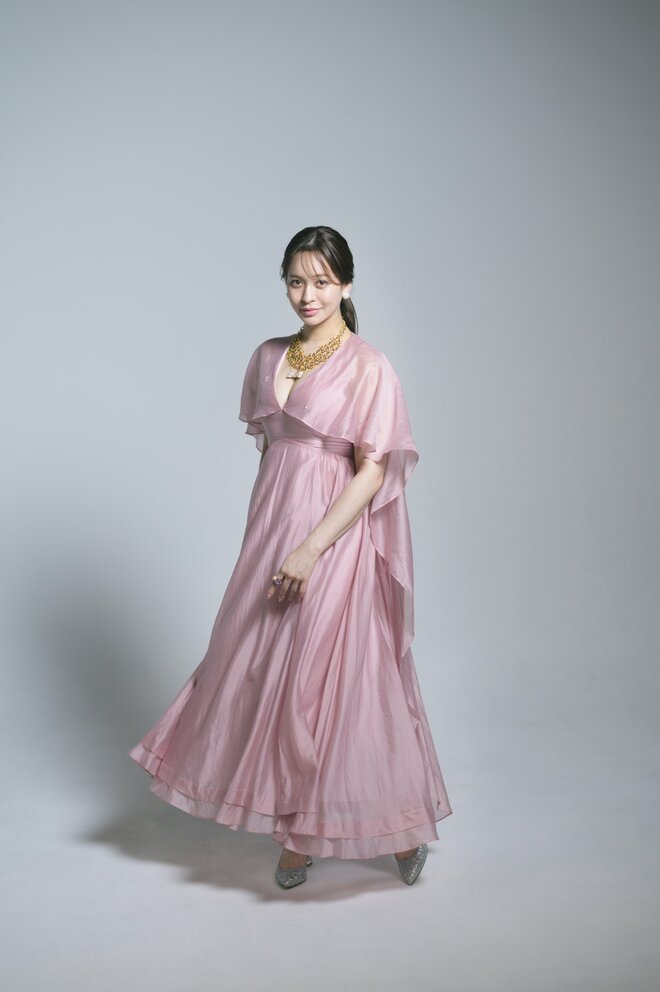 野崎萌香　撮影／冨田望（1/10）