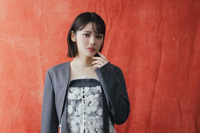FRUITS ZIPPER・鎮西寿々歌　撮影／有坂政晴（8/9）