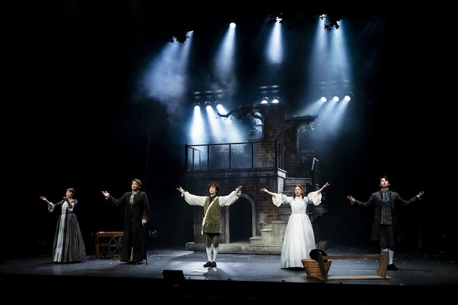 左から珠城りょう、別所哲也、林翔太、宮澤佐江、石井一彰　撮影／松野葉子（5/10）