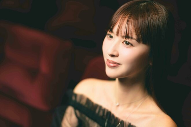 鈴木えみ　撮影／冨田望（4/10）