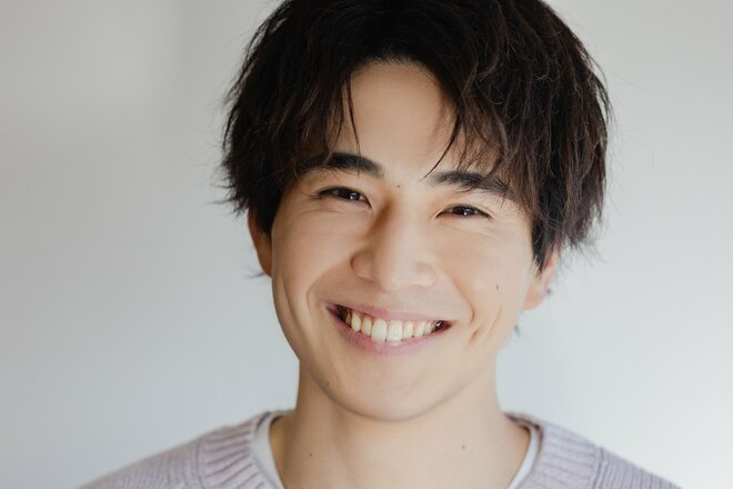 中沢元紀　撮影／有坂政晴　ヘアメイク／速水昭仁　スタイリスト／田中トモコ（4/10）