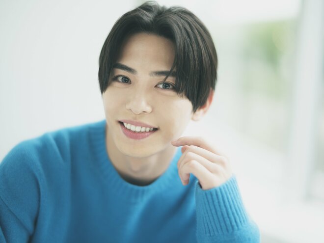 影山拓也　撮影／冨田望　ヘアメイク／大島智恵美（9/9）