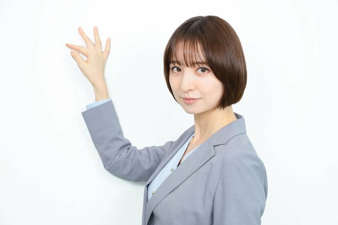 篠田麻里子　撮影／河村正和（3/10）