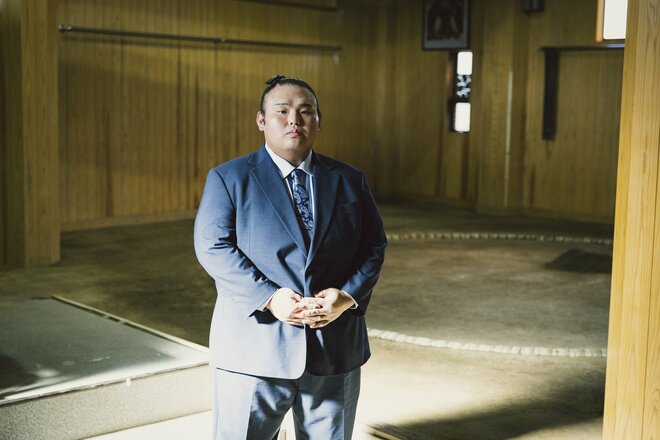 湊川親方　撮影／有坂政晴（8/10）