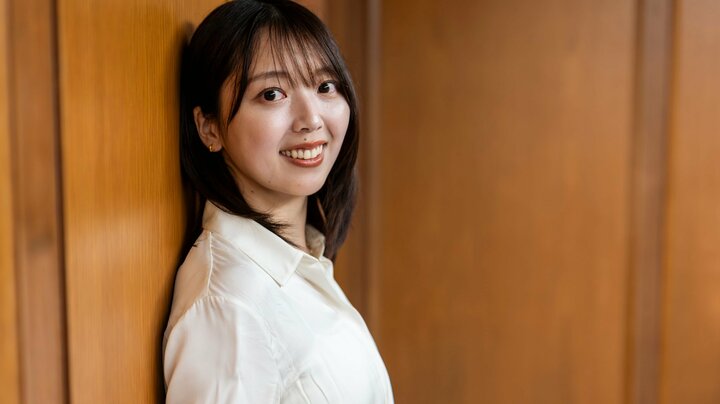 「VTuberは出るべくして出た」三宅香帆が新著で論じた推し活 ファンの競争が生む不健全性と“推しで病んだとき”の対処法 