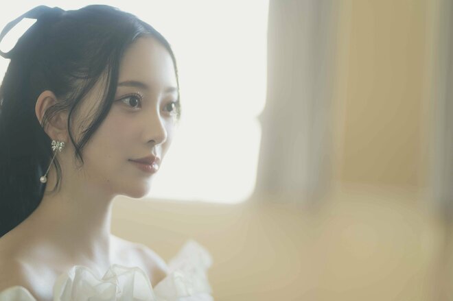 堀未央奈　撮影／冨田望（5/9）