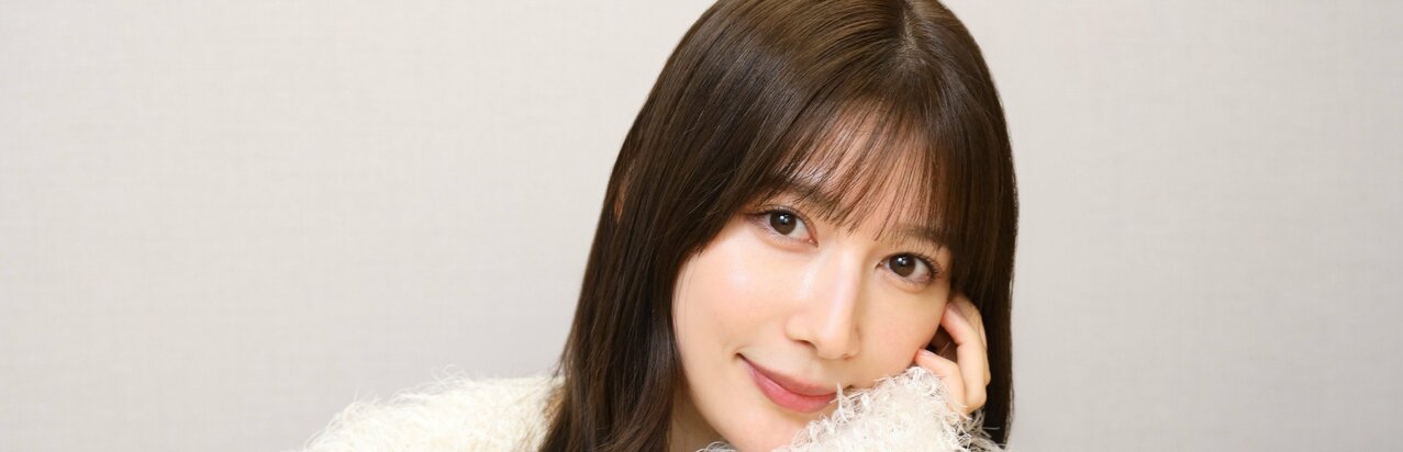 ｢美しすぎるラウンドガール｣雪平莉左が語る女優とグラビアの仕事、初挑戦で｢30秒後には泣いていました(笑)｣、趣味の競馬で｢90倍ぐらいの馬券を5000円分｣！}