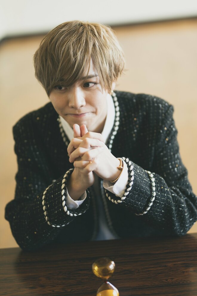 松井奏　撮影／冨田望　ヘアメイク／大森創太（IKEDAYA TOKYO）（2/10）