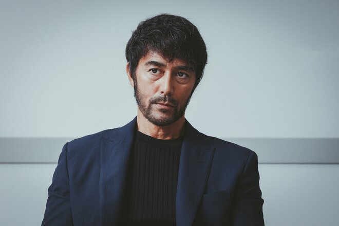 阿部寛　撮影／有坂政晴　ヘアメイク／AZUMA　スタイリスト／土屋詩童（3/9）