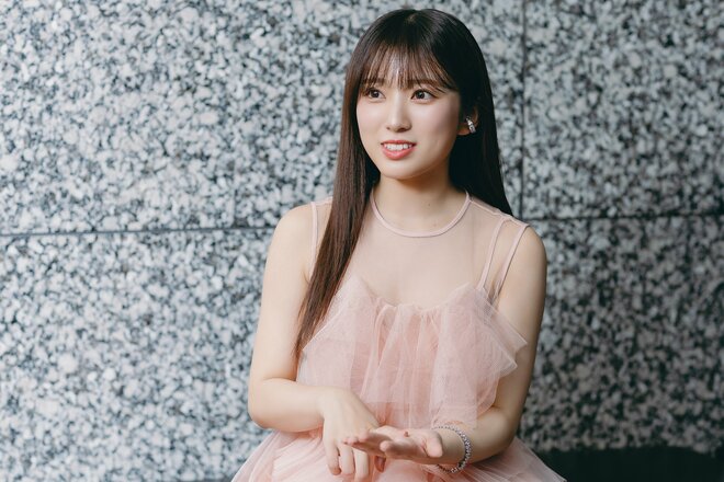 矢吹奈子　撮影／有坂政晴（9/10）