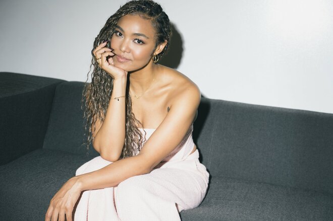 Crystal Kay　撮影／冨田望（3/8）